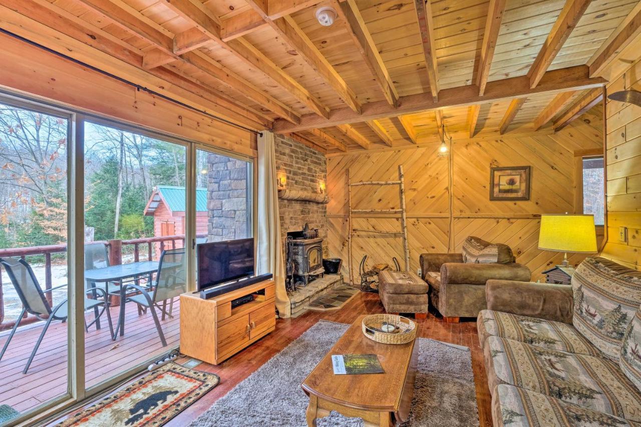 Secluded Johnsburg Retreat With Hot Tub And Fire Pit别墅 外观 照片