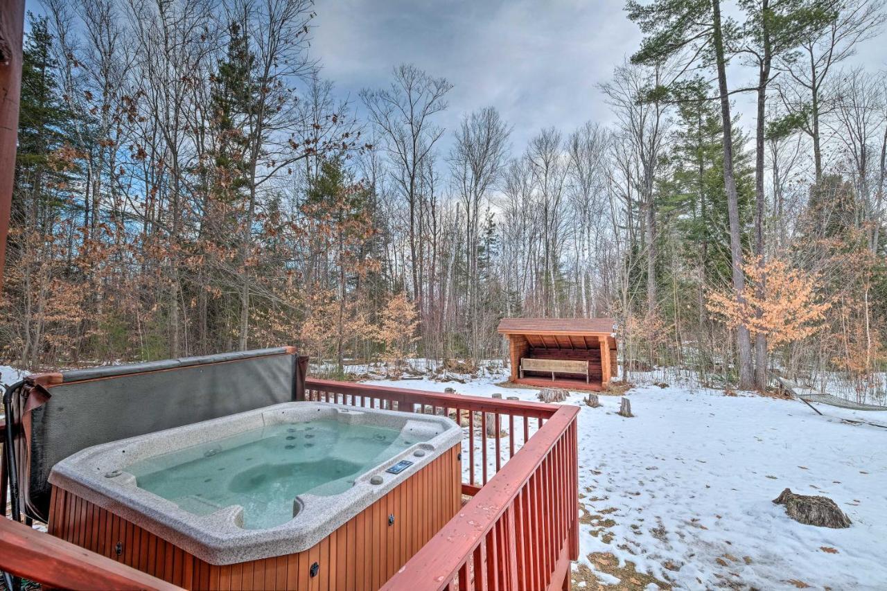 Secluded Johnsburg Retreat With Hot Tub And Fire Pit别墅 外观 照片